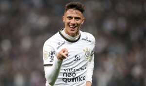 Corinthians pode trocar dois jogadores por atacante ex-Internacional
