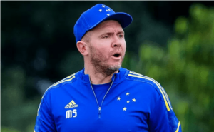 Série B: Treinador ex-CSA e Cruzeiro é cotado para assumir comando técnico do Guarani