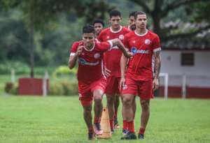 Série B: Náutico tem três desfalques certos, mas tenta sair do Z4