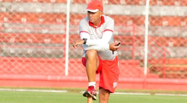 Luiz Carlos Martins, técnico do Noroeste