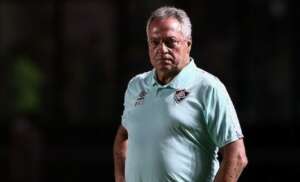 Aposentado, Abel Braga afirma que quer permanecer no futebol