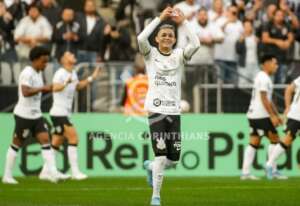 Athletico-PR x Corinthians - Timão quer dormir na liderança