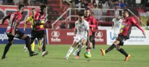 Série D: Zagueiro da Ferroviária cobra mais empenho na hora de finalizar