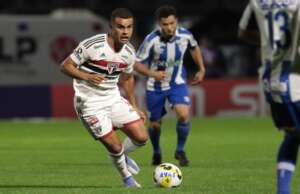 Alisson diz que São Paulo não ficou abatido por pênalti perdido: 'Corremos atrás'