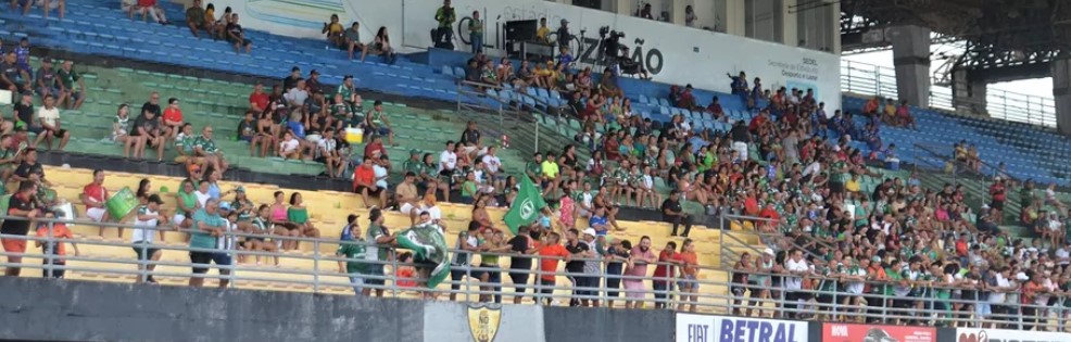 Amapaense: Punido por cantos homofóbicos, time faz vaquinha para torcedores pagarem multa