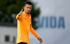 Sevilla entra na briga por zagueiro do Corinthians