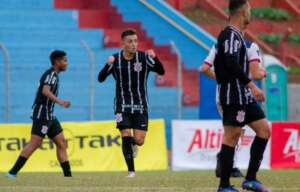 PAULISTA SUB-20: Araçatuba goleia e avança; Corinthians também vence