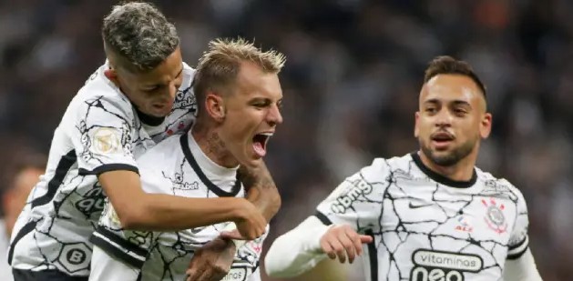 Corinthians quer voltar ao topo da tabela