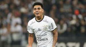 Metade dos jogadores usados pelo Corinthians no Brasileirão são formados na base