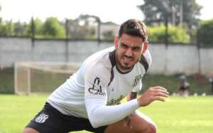 Série B: Ponte Preta anuncia dispensas de zagueiro e meia