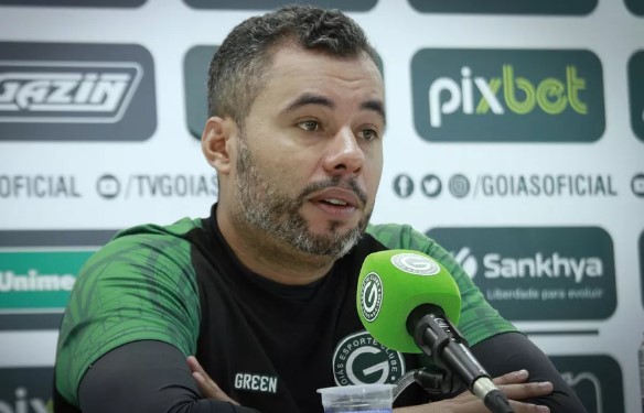 Jair avalia empate do Goiás pela Copa do Brasil
