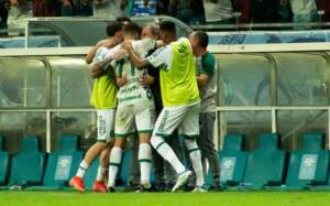 Série B: Visitante indigesto, Chapecoense busca 1ª vitória na Arena Condá