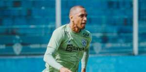 Série C: Lateral do Paysandu fala sobre liderança e disputa pela ponta