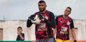 Série C: Goleiro do Campinense fala sobre dificuldade do time em bola aéreas