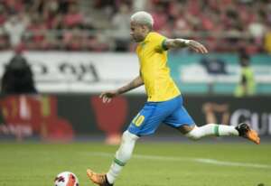 Argentinos provocam brasileiros e Neymar rebate: 'Ganharam a Copa do Mundo?'