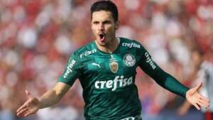 Abel Ferreira espera ter retorno de Veiga no Palmeiras