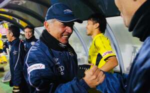 Nelsinho Baptista fecha turno entre os primeiros da J1 League