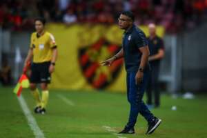Série B: Roger Machado elogia atuação do Grêmio em empate