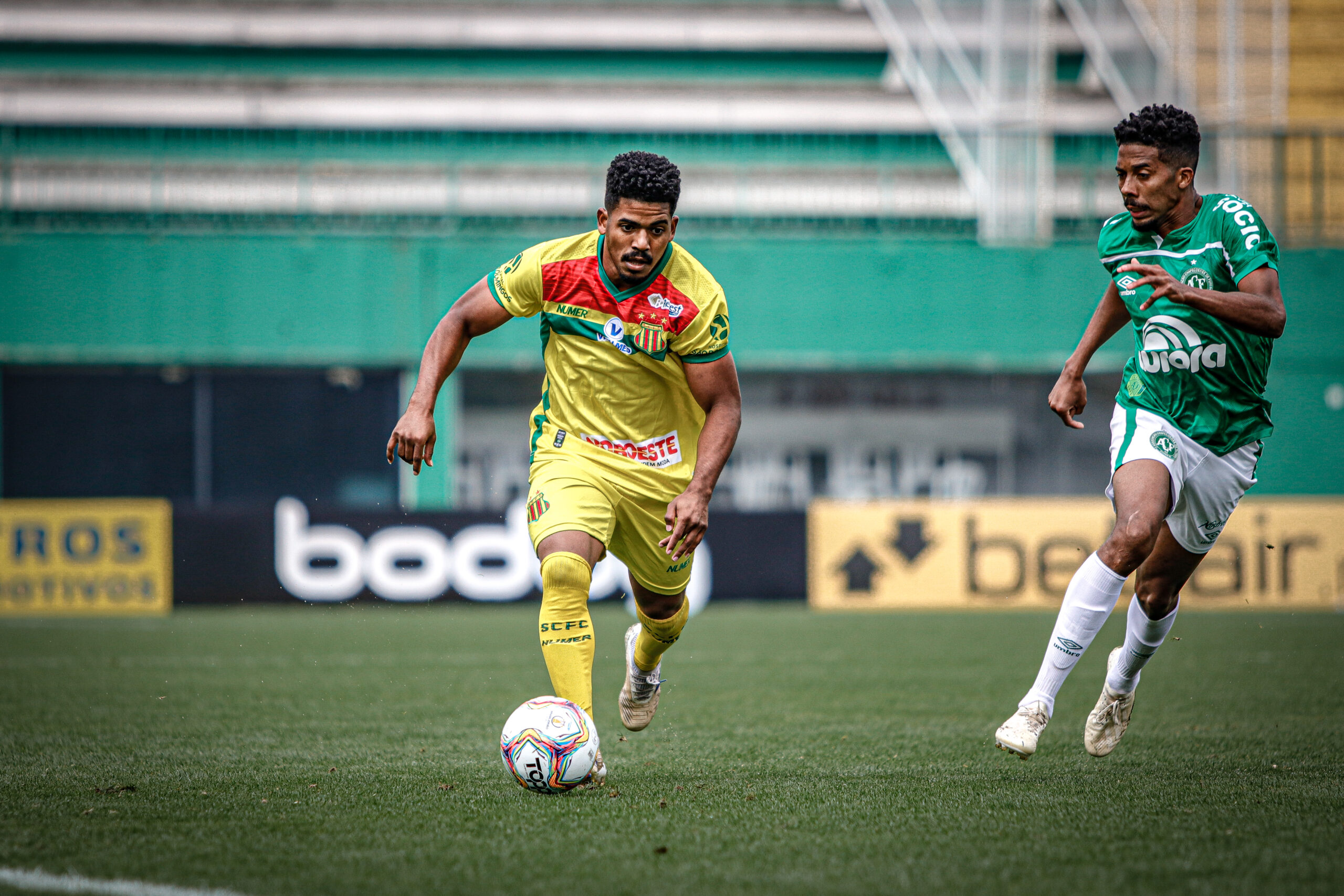 Chapecoense x Sampaio Corrêa – Encostar no G-4 ou fugir da degola…