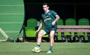 Goiás perde zagueiro titular para a sequência da temporada