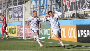 São José-RS 4 x 0 Floresta-CE - Zequinha goleia, entra no G8 e aprofunda crise no Verdão