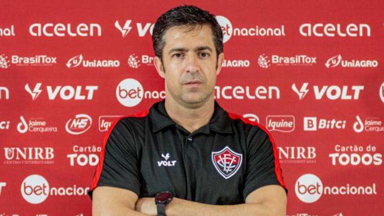 joao burse apresentado no vitoria