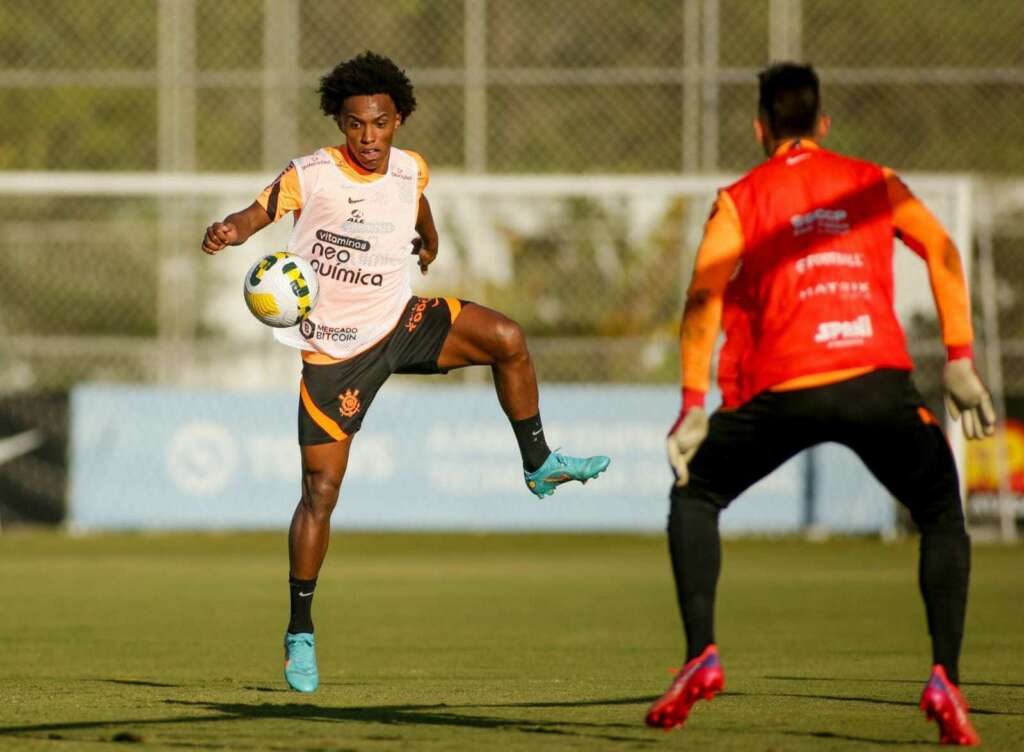 Corinthians pode ter Willian e Fagner contra o Cuiabá