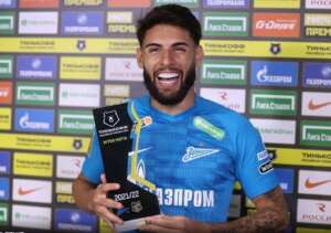 Corinthians cede ex-Ponte e meia ao Zenit para ter centroavante