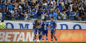 Cruzeiro 1 x 0 Bahia - Com um a menos, Raposa vence e segue 100% no Mineirão
