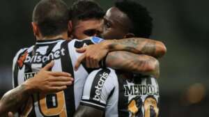 Ceará 3 x 0 The Strongest-BOL - A pipa do vovô sobe sim, tá!