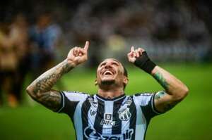 Ceará 3 x 1 Corinthians - Timão leva a virada e perde a chance de virar líder