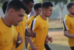 Série B: De olho na reabilitação, Criciúma terá que improvisar na lateral-direita