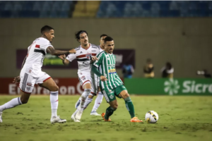 Série B: Chapecoense negocia com volante do Juventude que pertence ao Grêmio