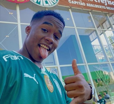 Endrick aparece no BID e pode estrear pelo time profissional do Palmeiras