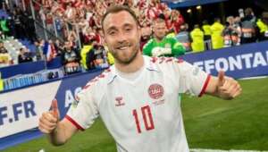 Inglês: Manchester United anuncia meia dinamarquês para a temporada de 22/23