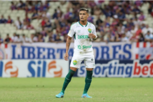 Série B: Ponte Preta segue no mercado e fica perto de atacante ex-Flamengo e São Paulo