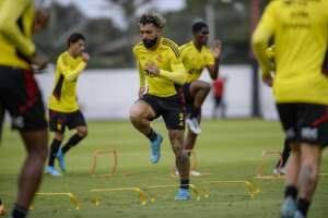 Flamengo inscreve Everton Cebolinha, Vidal e Pulgar na Libertadores