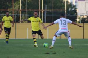 São Bernardo-SP 1 x 1 Paraná Clube-PR - Paulistas sofrem primeiro gol na Série D, mas seguem invictos