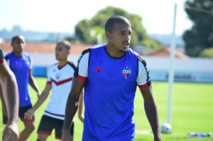 Série C: Vitória acerta com dois reforços e sonha com jogadores do Guarani