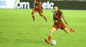 Time do Irã não desiste e tenta acerto com destaque do Náutico