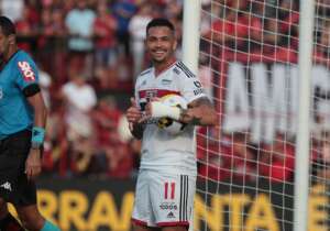 Atlético-GO 1 x 2 São Paulo - Luciano brilha e Tricolor vence a primeira fora de casa