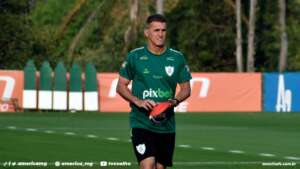 América-MG x Avaí - Coelho busca voltar a vencer em casa na possível estreia de Guerrero