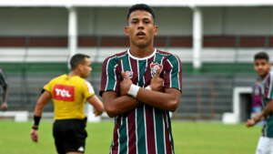 Fluminense recusa propostas de times da Europa por jovem atacante