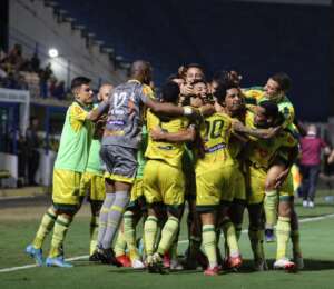 Mirassol 3 x 1 Confiança - Líder isolado e vaga antecipada na Série C