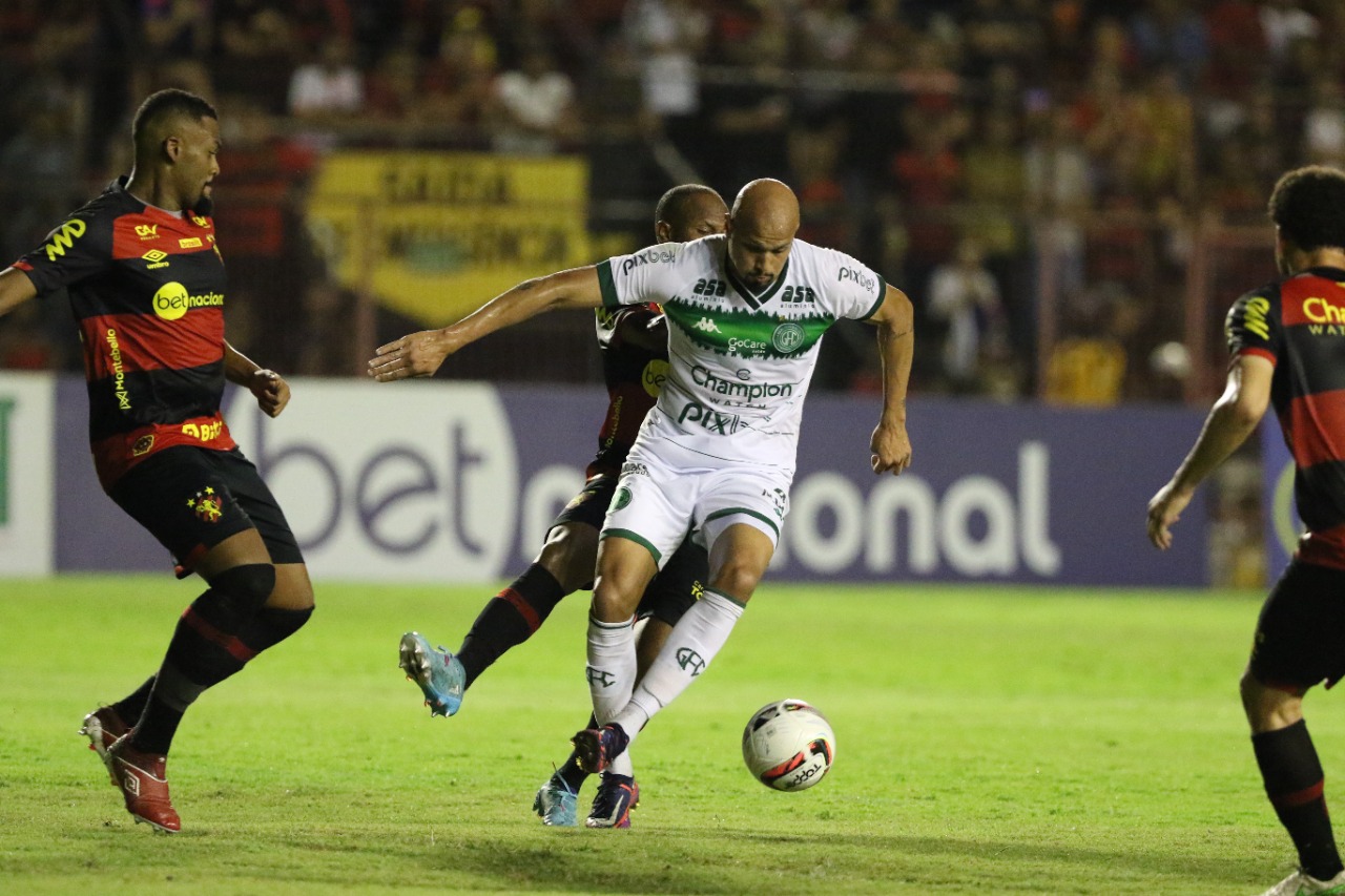 Nicolas Careca vira desfalque no Guarani