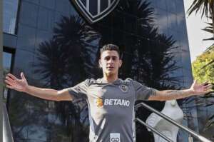 Atlético-MG anuncia a contratação de atacante Pavón, ex-Boca Juniors