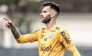 Pressionado, Santos troca folga por volta aos treinos de olho na Sul-Americana