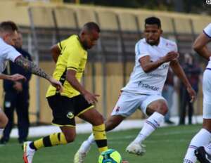 Portuguesa-RJ x São Bernardo - Confronto pela parte de cima da tabela