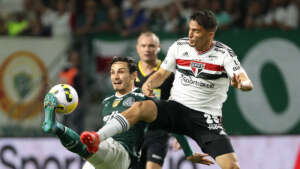 Palmeiras faz protesto e a CBF afasta o VAR do Choque-Rei