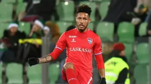 Juventude acerta com ex-zagueiro do Fluminense